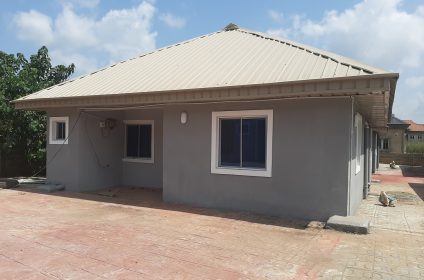 Queens Home Mowe Ofada 3 Bedroom Bungalow apartment few minutes from redemption rccg camp by sagamu interchange mowe ofada